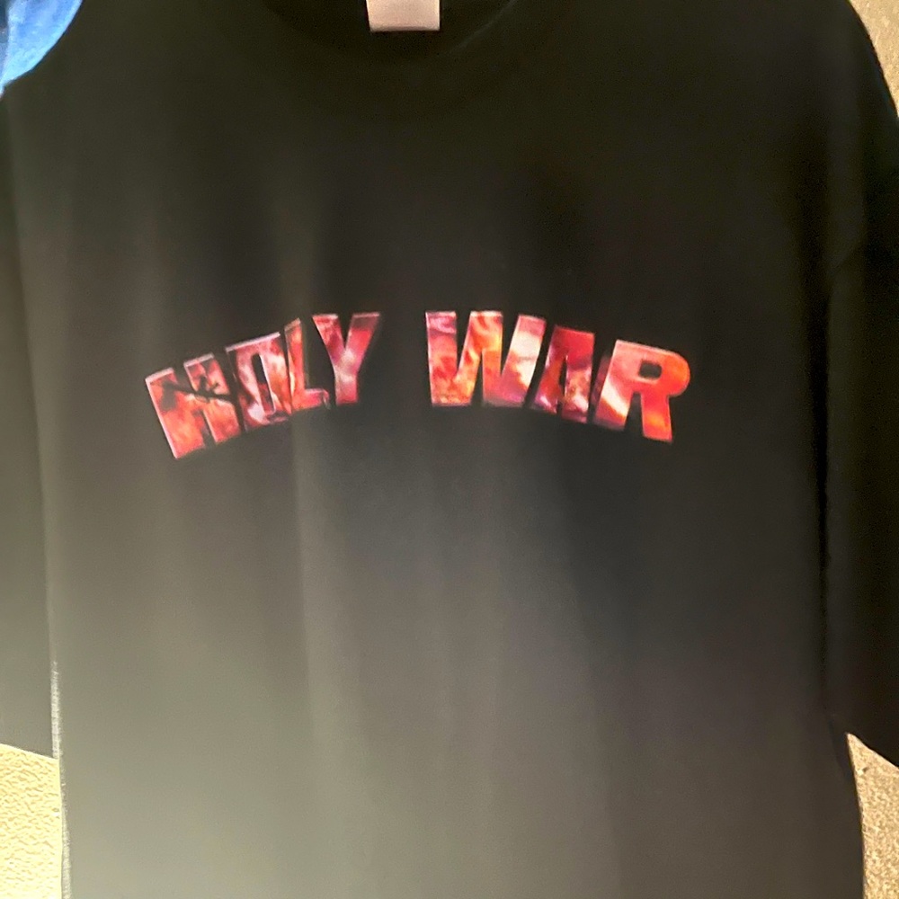 Supreme holy war tee size XL